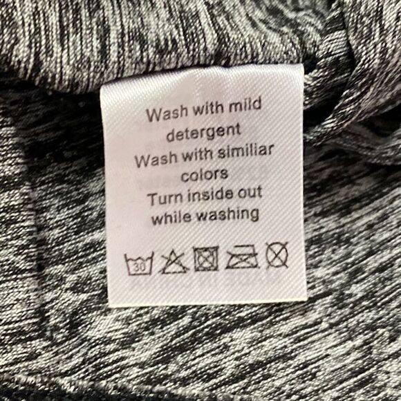 NEW It Works! V Neck Long Sleeve Athletic Grey Pullover Size Large - Picture 5 of 6